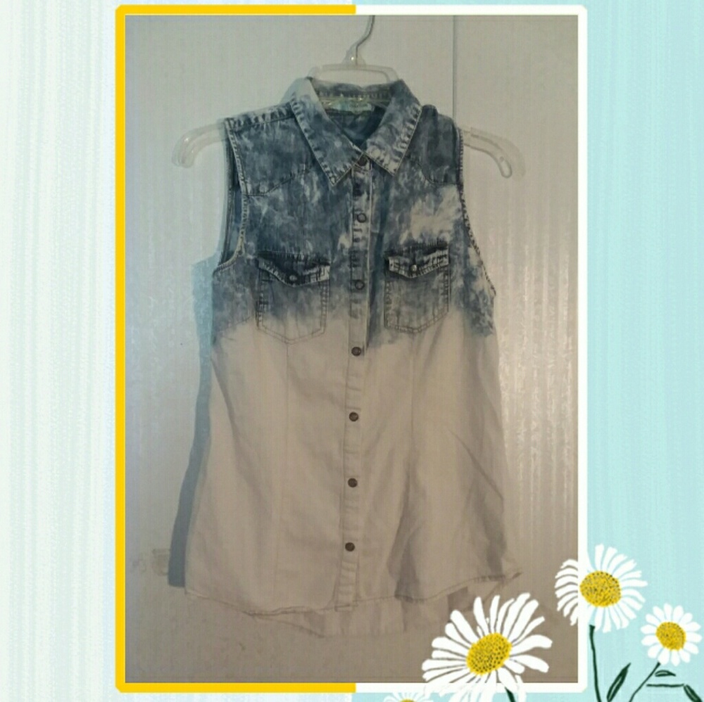 Maurices Chambray Ombre Cottagecore Top Size Small